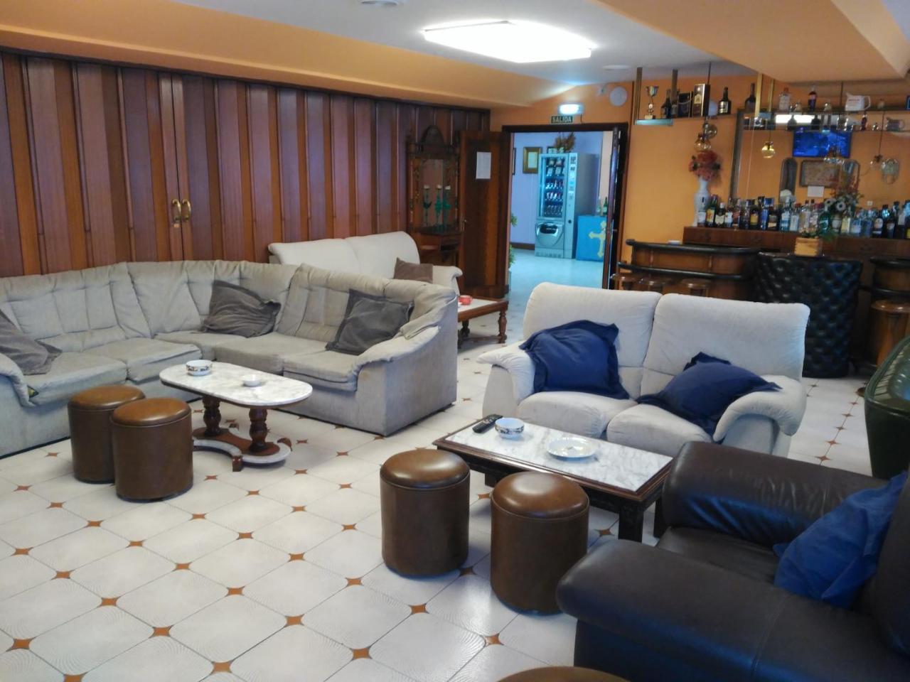 Hotel Vaqueros Langreo Luaran gambar